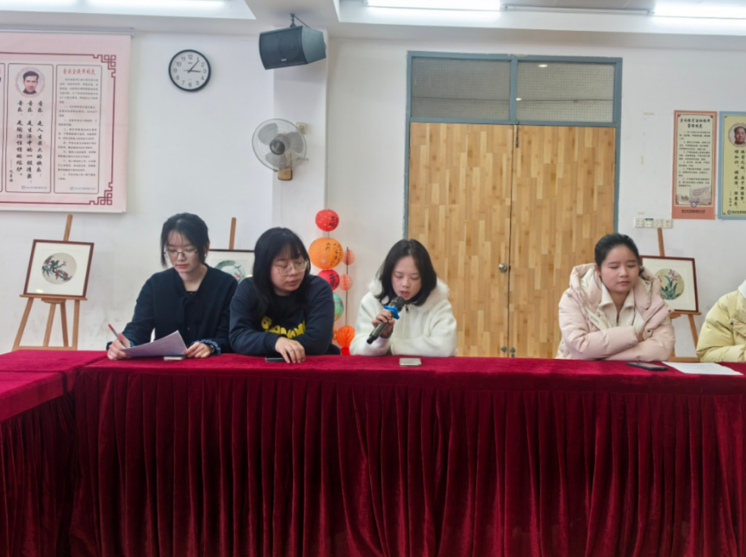 回望深耕  研思共进——丽日小学教研组汇报总结交流活动