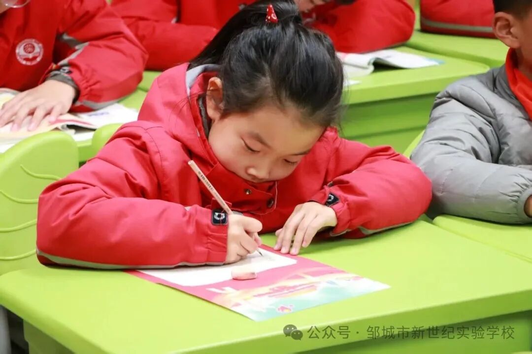 “墨韵满校园,师生竞风流”—邹城市北大新世纪实验学校书法比赛初赛启幕,笔墨传情续经典