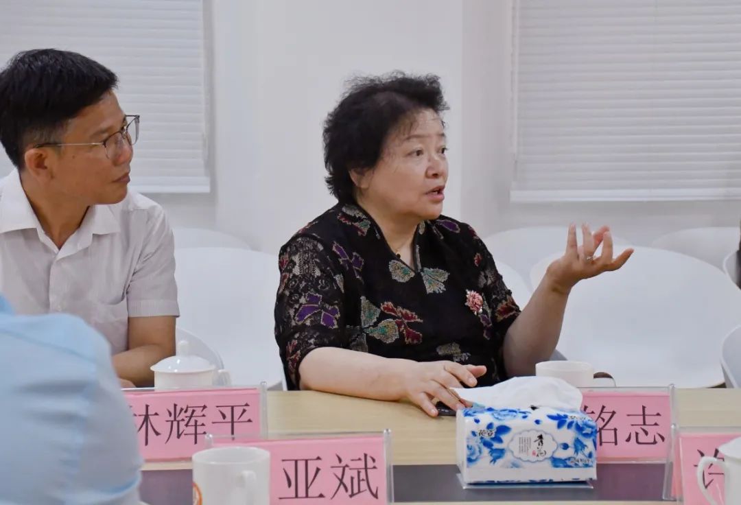 省教育厅专家组莅临金晖小学开展儿童青少年近视防控调研工作