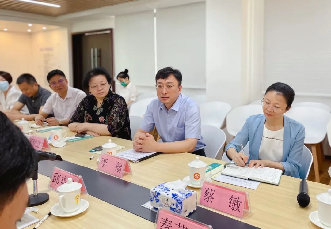 省教育厅专家组莅临金晖小学开展儿童青少年近视防控调研工作
