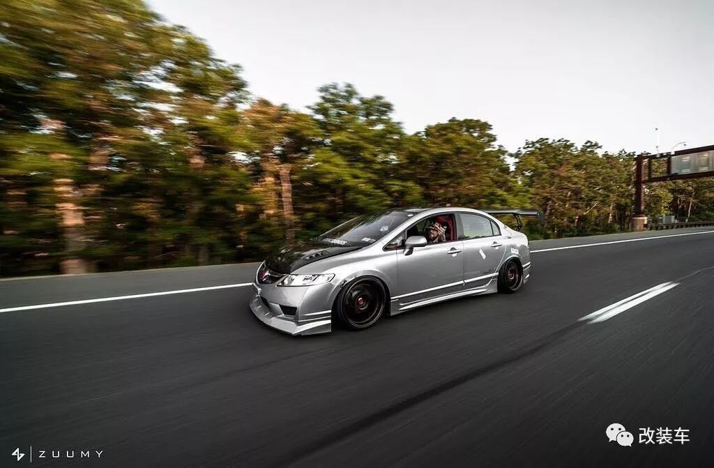 本田八代思域si,五年时间最终让它化身为一头猛兽