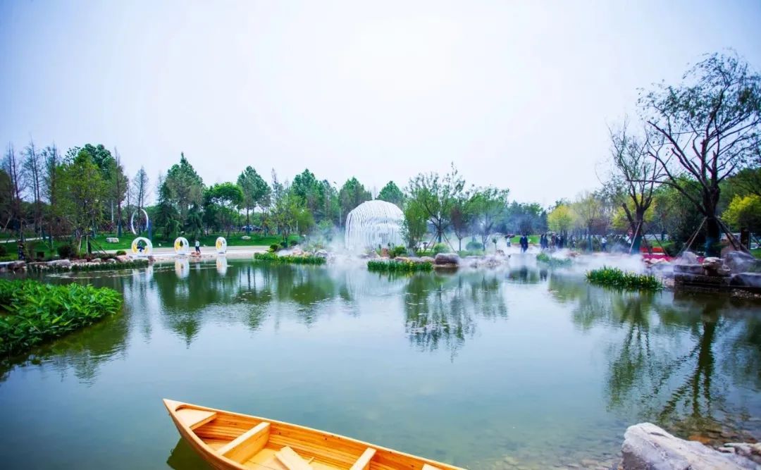 万城公园实景图漫步环湖跑道,和风一起漫步,和阳光一起徜徉,和大树一