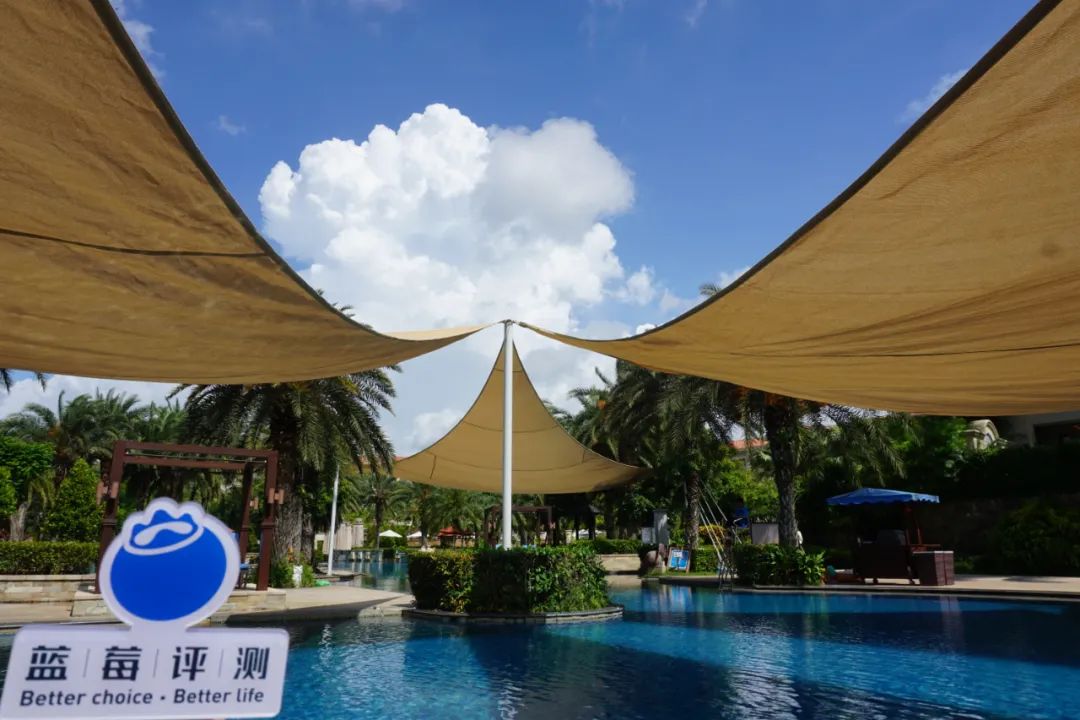 蓝莓播客|1个月住遍三亚21家五星酒店是什么体验?-蓝莓评测