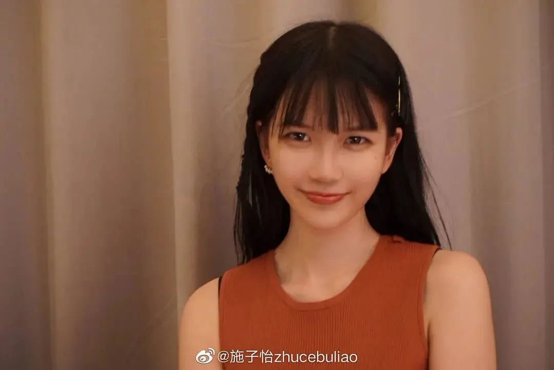 抖音最性感10分女神遭偷拍!私密照流出太辣眼睛!网友:乔碧萝都没你牛!2 抖音最性感10分女神遭偷拍!私密照流出太辣眼睛!网友:乔碧萝都没你牛!2