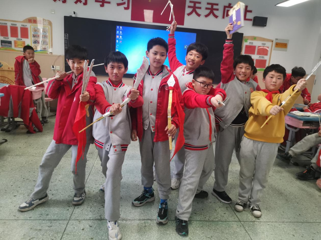 小学教师风采||教书育人浸润式陪伴学生成长