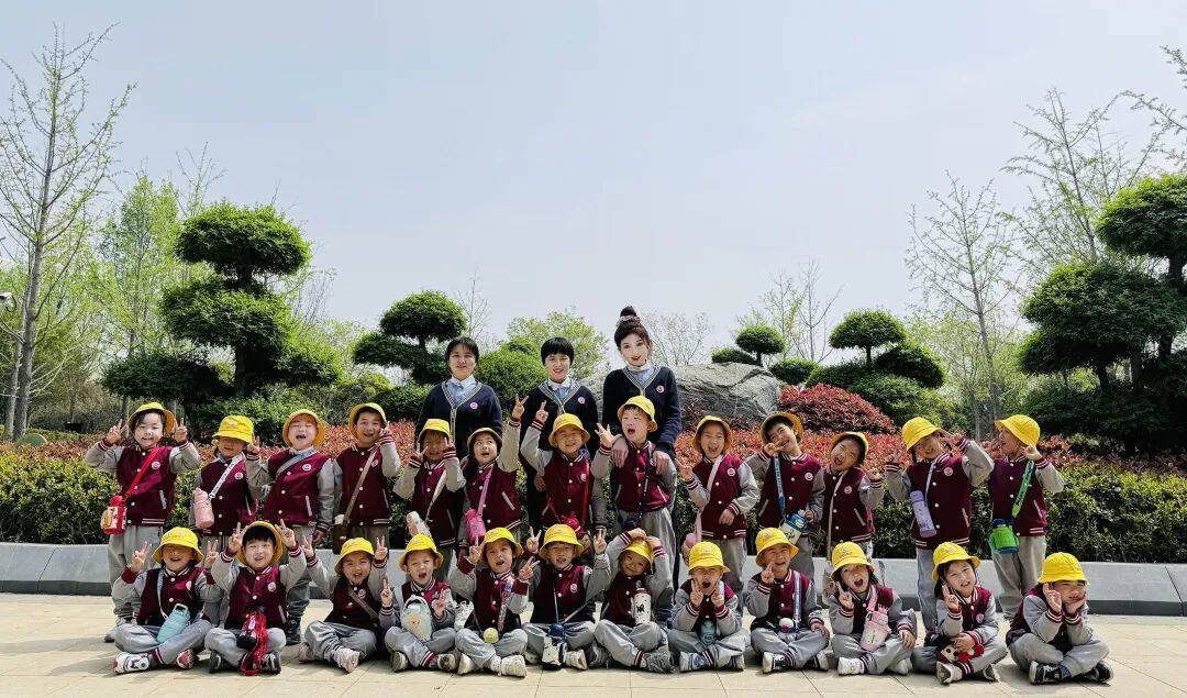 爱在春光，"趣"享自然---邹城北大新世实验学校附属幼儿园中班级部春游活动